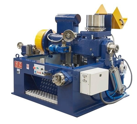 Fil automatique de torsion de clou de toiture rendant l'opération facile de machine