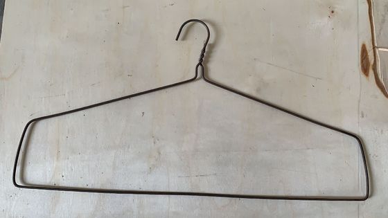 Cintre galvanisé par blanchisserie automatique de fil d'acier faisant la machine