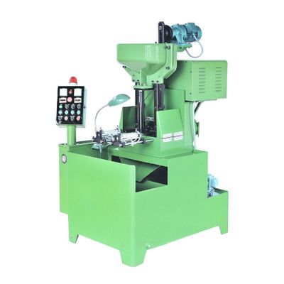 Écrou formant des machines