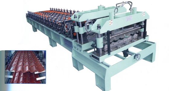 Tuile de toiture formant la machine