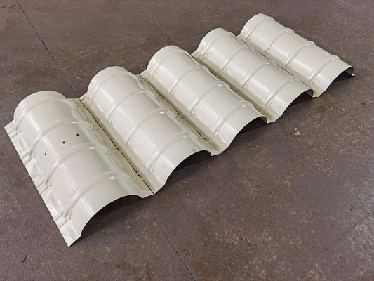 Petit pain en acier de panneau de Ridge Cap Metal Roofing formant la machine
