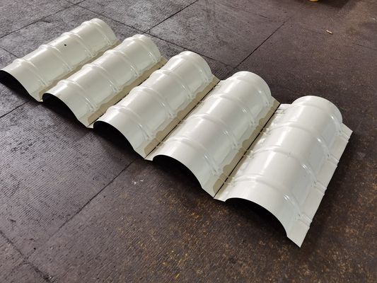 Petit pain en acier de panneau de Ridge Cap Metal Roofing formant la machine
