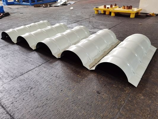 Petit pain en acier de panneau de Ridge Cap Metal Roofing formant la machine