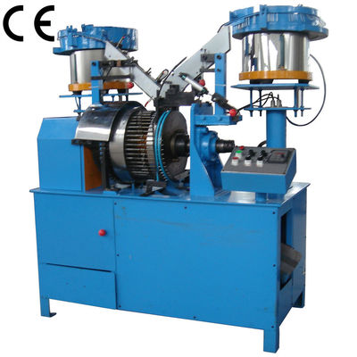 Machine aveugle de rivet pour assembler le rivet aveugle, machine aveugle de rivet